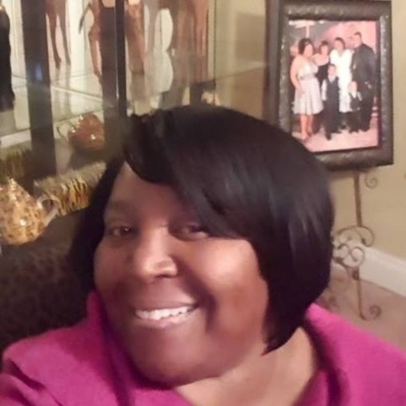 Meet your Posher, Lisa - Picture 1 of 1